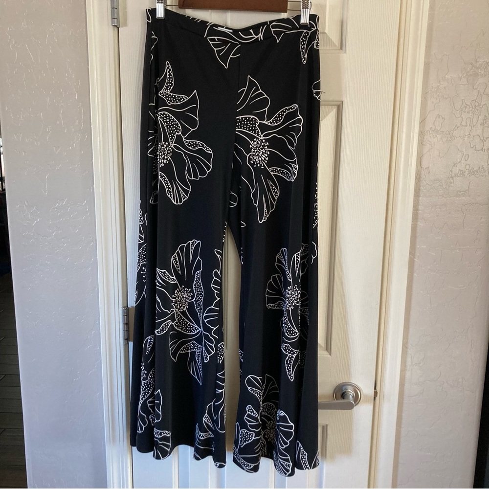 Cache Black and White Beaded Floral Wide-Leg Palazzo Pants Size M
